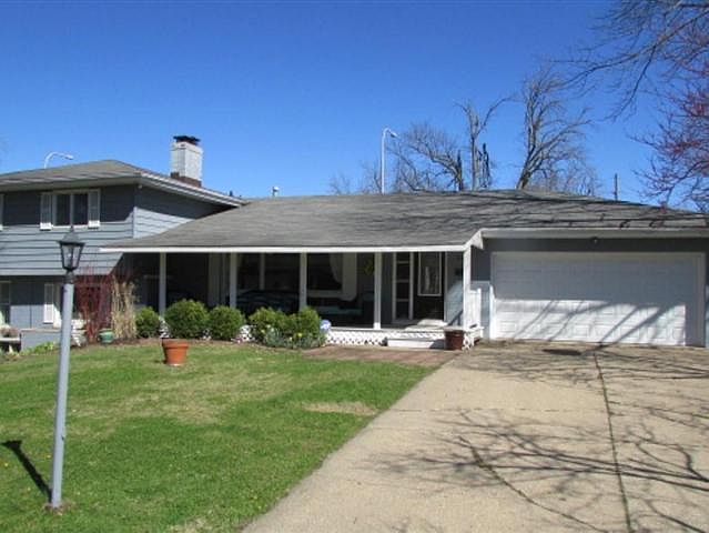 1st image of 815 W Kensington Dr