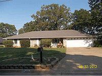 2nd image of 3002 Evangeline St