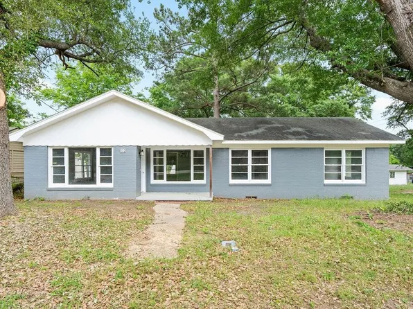 502 N Tyler St, Big Sandy, TX 75755