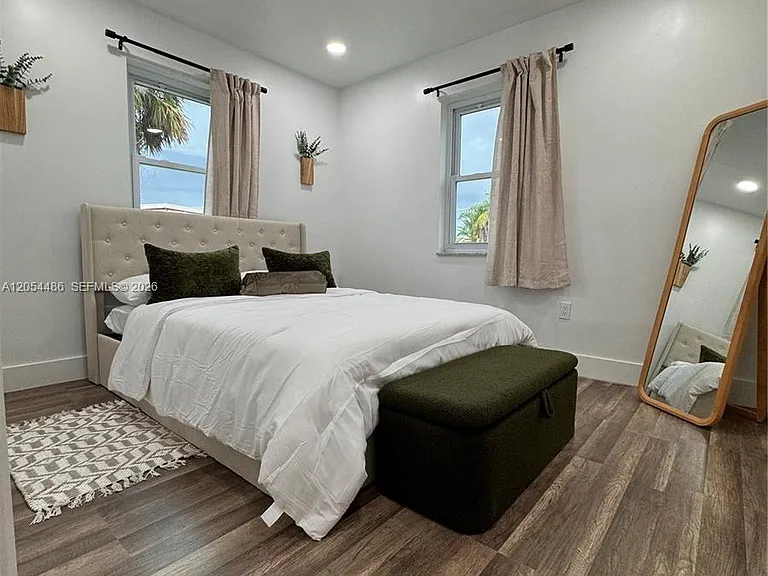 22258 Beverly Ave — Photo 17