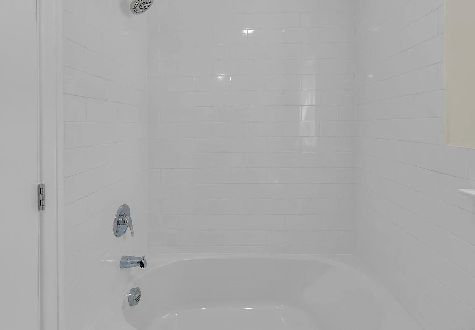 2 bed, $2,700 — Photo 1