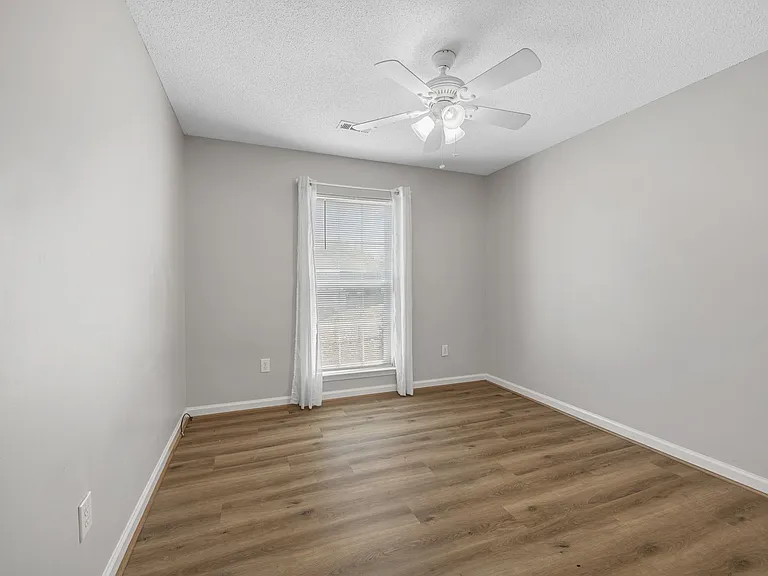 17 Waterfield Ct — Photo 25