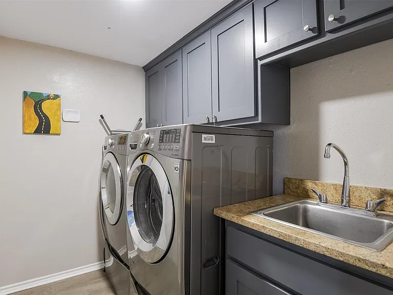 2205 Prestonwood Dr — Photo 20