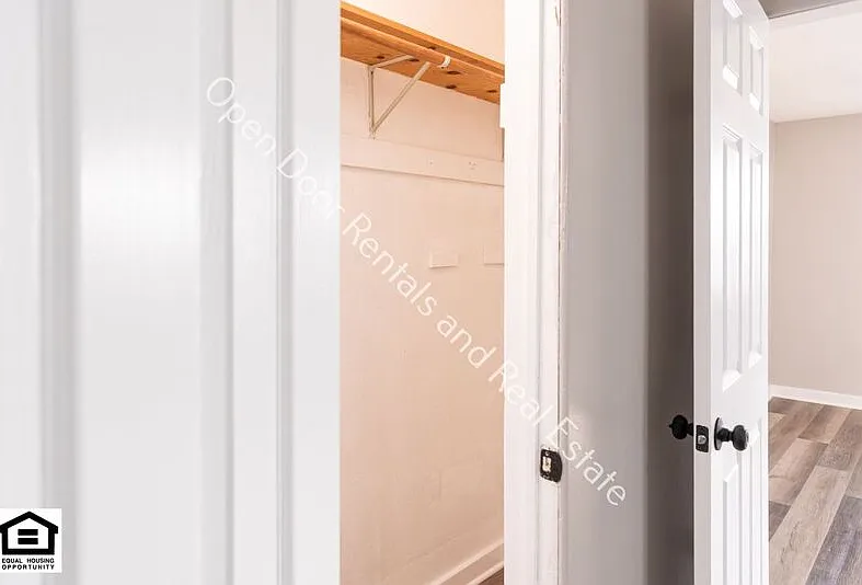 1 bed, 1.0 bath, 600 sqft, $995 — Photo 4