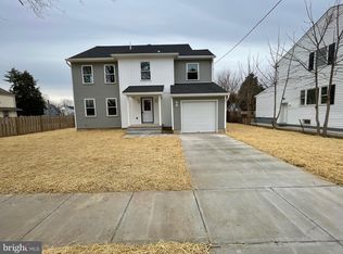 418 Redfern St, Hamilton, NJ 08610