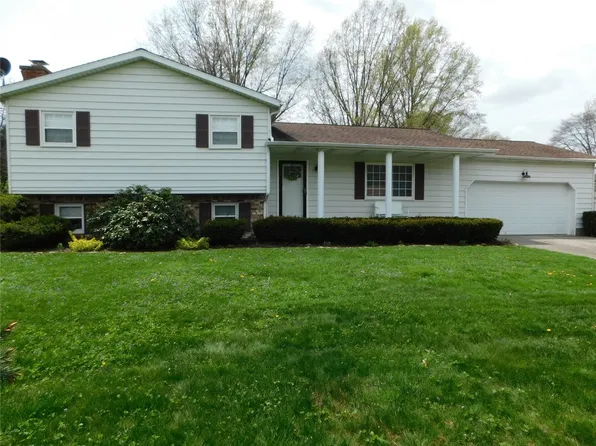 740 Nagle Rd, Erie, PA 16511