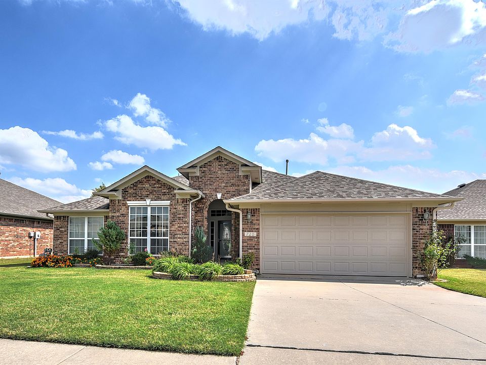 1st image of 720 Ashwood Ln