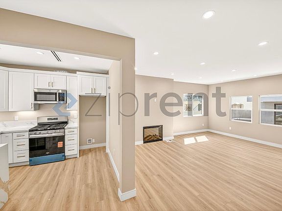 5th image of 225 N Burlington Ave #1/2