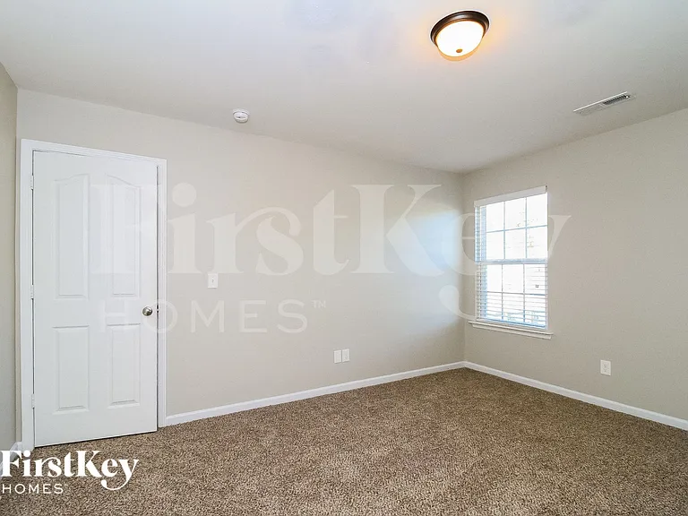 270 Mount Olivet Dr — Photo 10