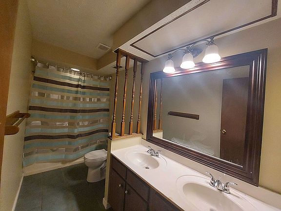 Full Bath 1