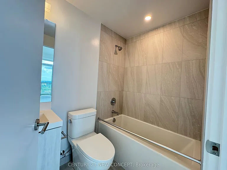 5858 Yonge St #LPH08 — Photo 4