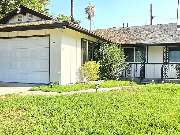 329 Orange St — Photo 26