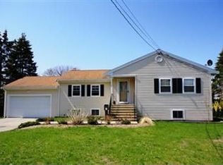 25 Fisher Rd, Hyannis, MA 02601