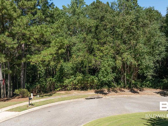 5th image of 102 Wedgewood Cir