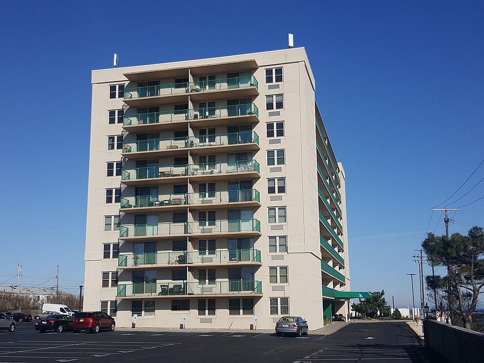 2nd image of 480 Ocean Ave APT 2G