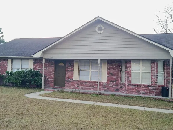 1106 Tomcat Trl, Hinesville, GA 31313