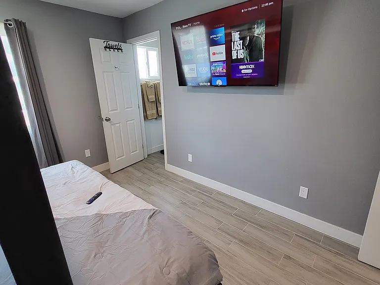 9680 Pacific Ave — Photo 21