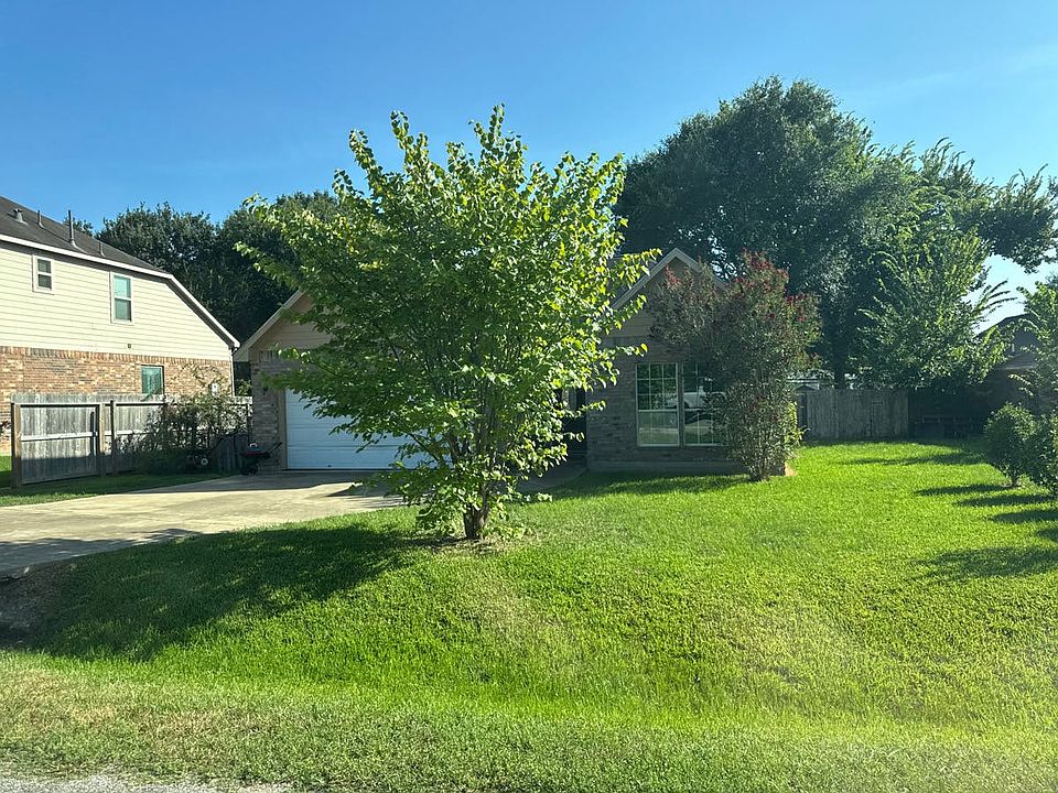 1st image of 31907 Ironwood Dr