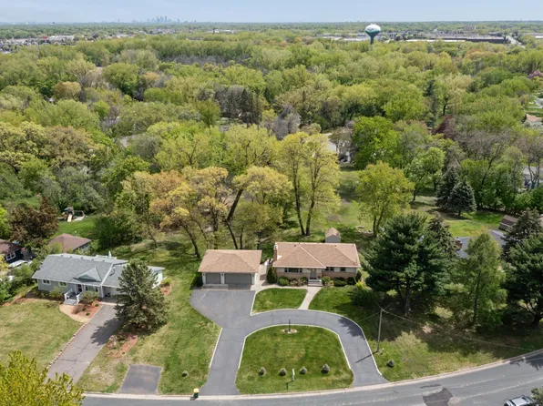 8108 Mount Curve Blvd N, Brooklyn Park, MN 55445