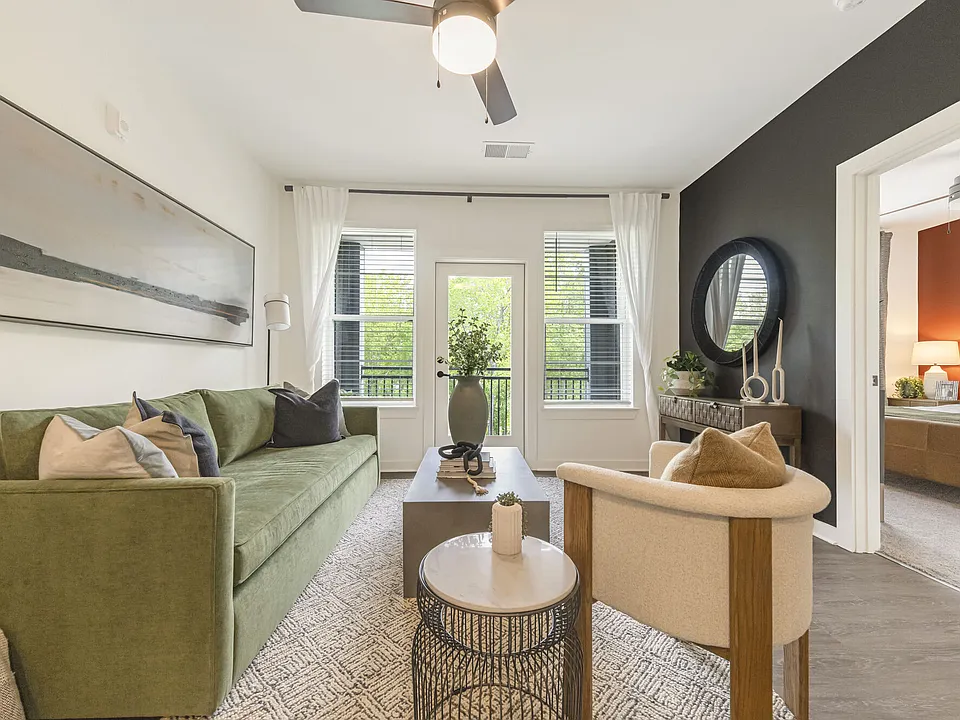 Gladwen Wendell Falls apartments community photo