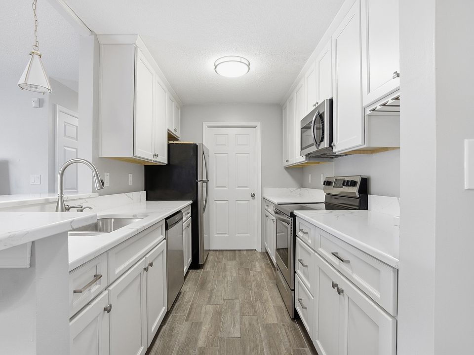 1st image of 414 Delaware Ave APT 219
