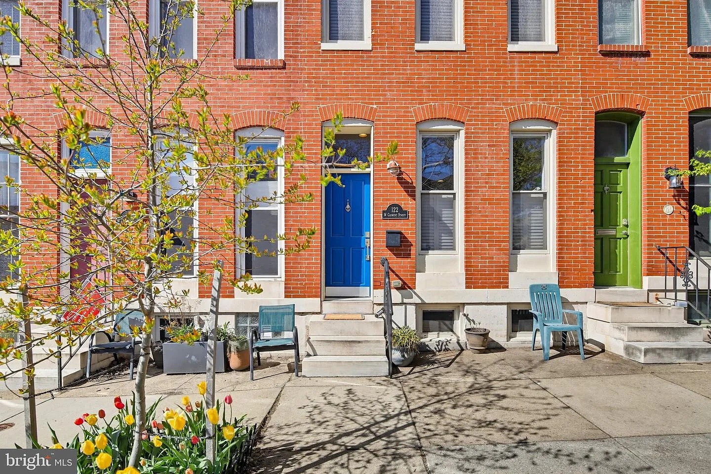 122 W Clement St photo 1