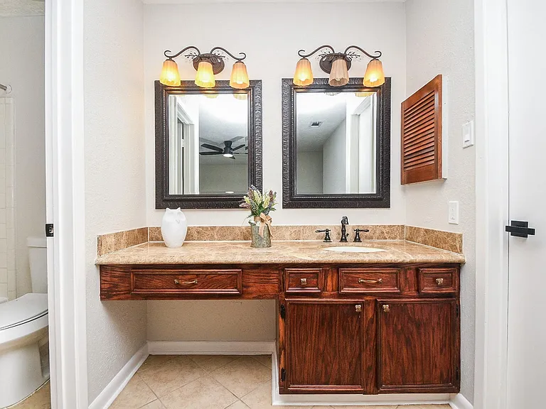 6906 Grant Dr — Photo 22