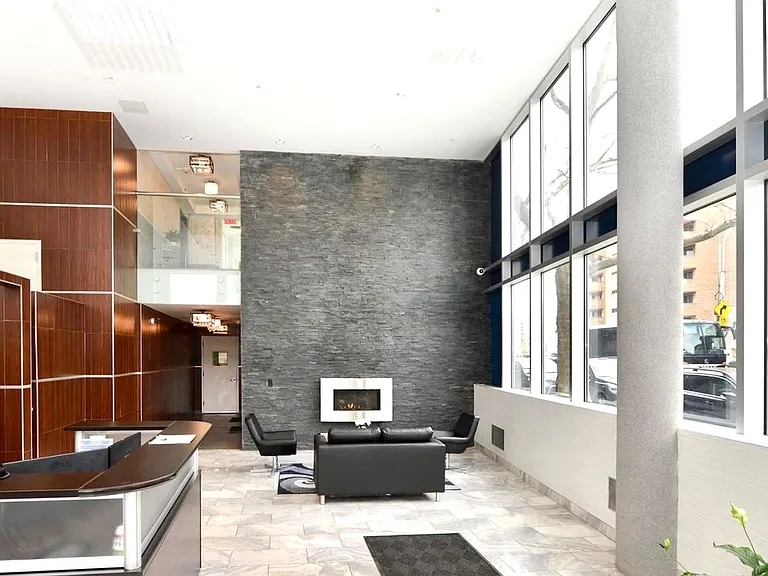 3440 Guider Ave #4 — Photo 1