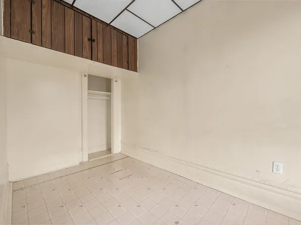 5209 Ft Hamilton Parkway image 19 of 31