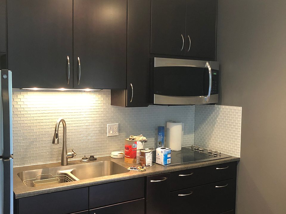 2nd image of 1600 Avenue E APT 27