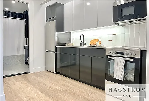 Rented by Hagstrom Management Inc | media 5