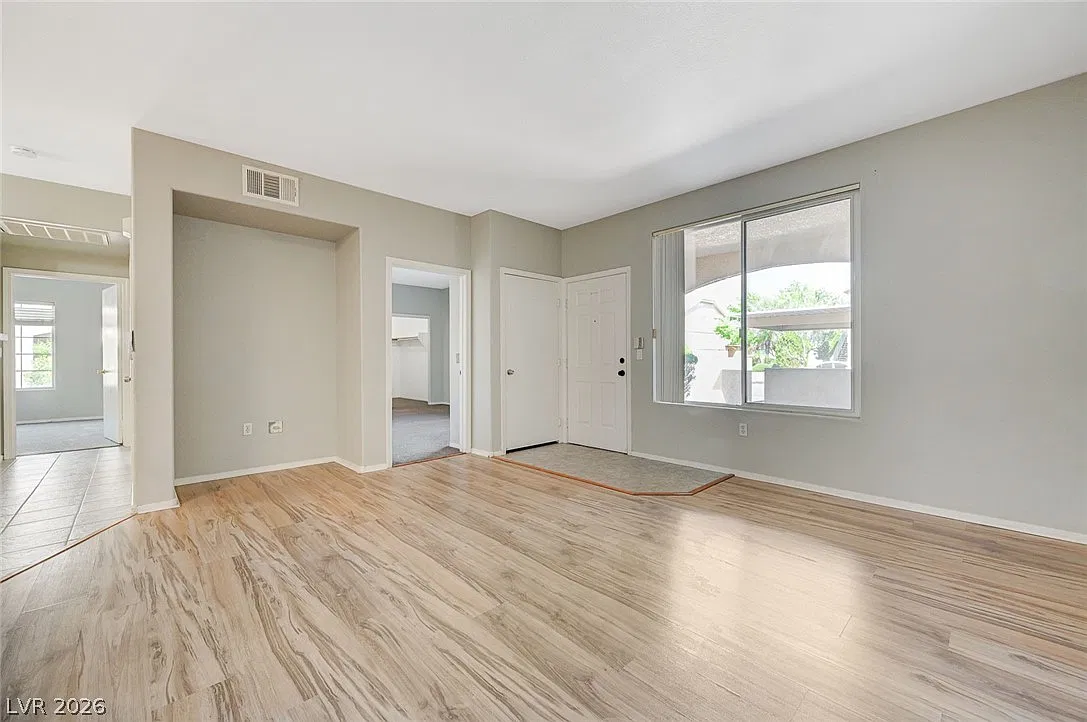 1401 N Michael Way — Photo 4