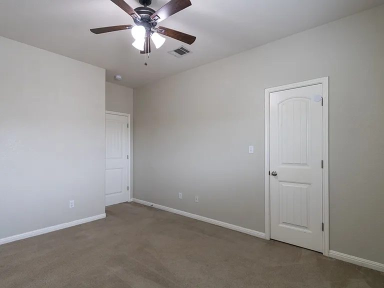 18601 Derby Hill Ln — Photo 26