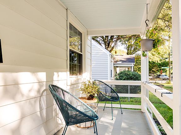 2nd image of 1702 Georgia Ave