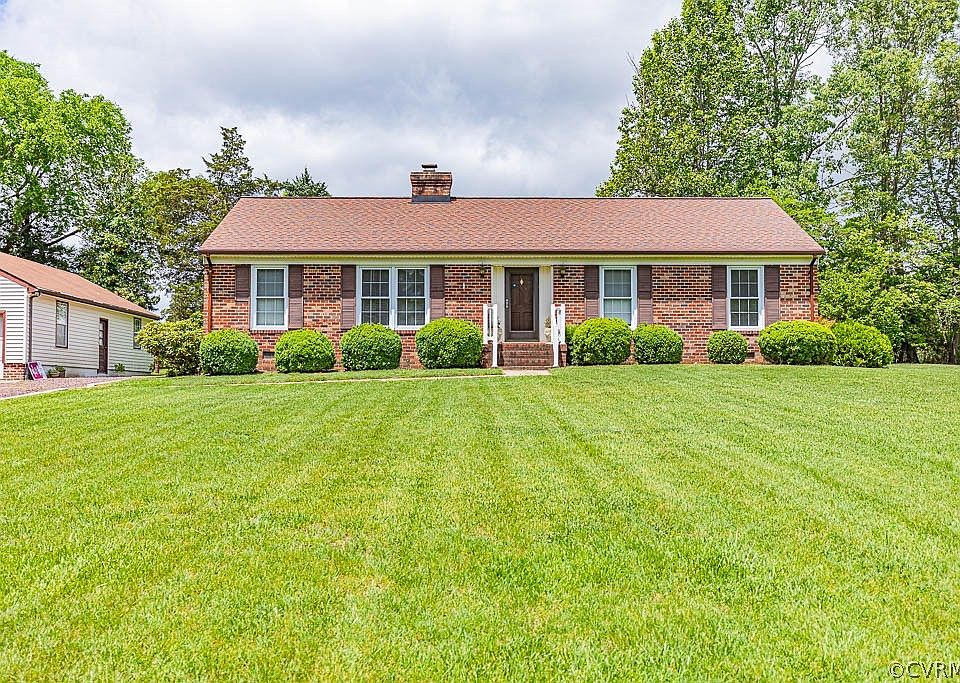 1st image of 18221 White Pine Dr