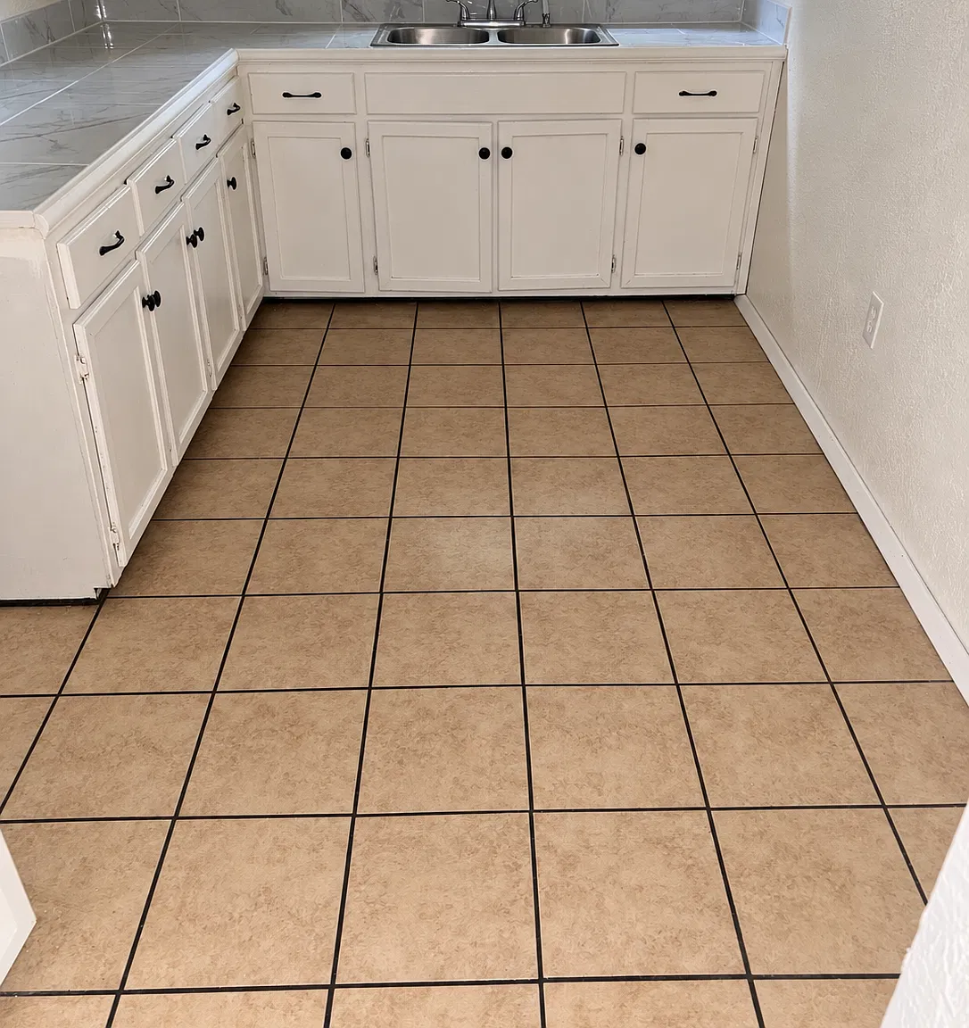3 bed, 1.5 bath, 1496 sqft, $1,200 — Photo 4