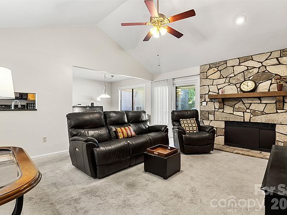 2nd image of 7912 Greenside Ct