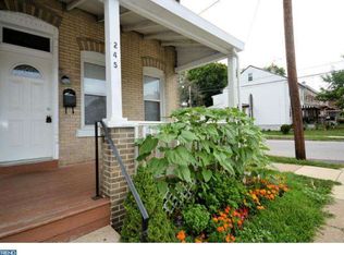 245 Buttonwood St, Norristown, PA