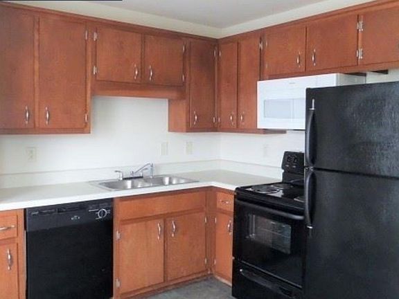 4th image of 504 Patriot Park Ct Unit D