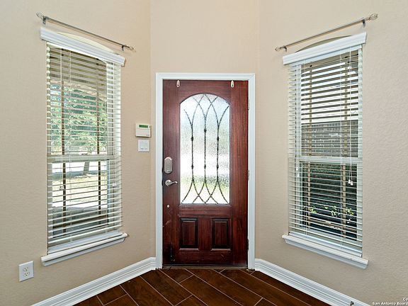 4th image of 8627 Kallison Arbor