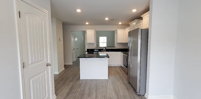 211 Ruth Way — Photo 12