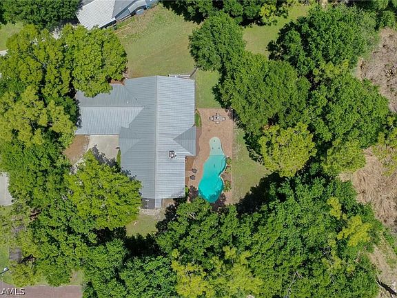 3rd image of 7931 Deni Dr