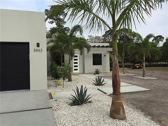3rd image of 5862 Meriwether Pl