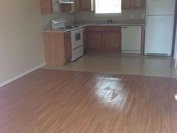 4th image of 1425 W Sligo St APT 13