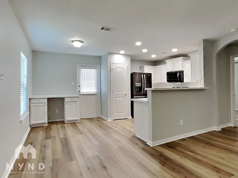 6119 Coral Cove Rd — Photo 4
