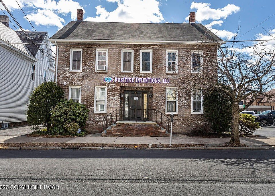 1st image of 811 Monroe St #1