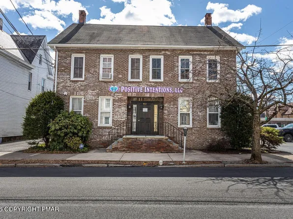 811 Monroe St #1, Stroudsburg, PA 18360