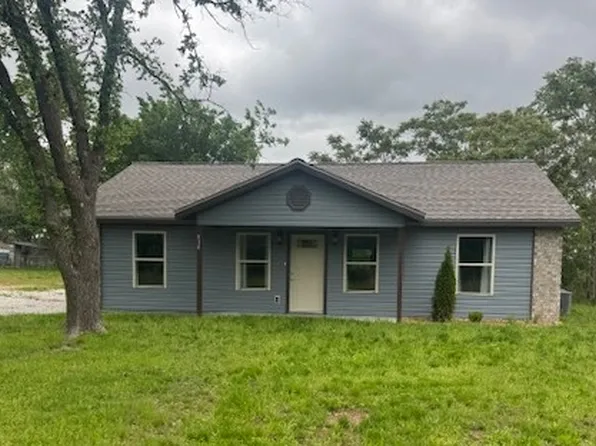 910 N Columbus St, Galena, KS 66739