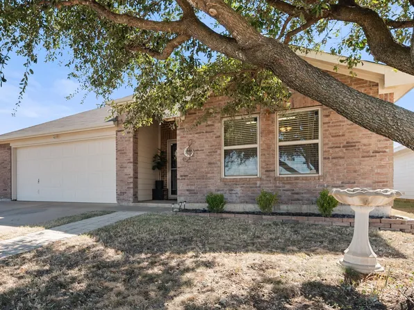 2033 Old Glory Trl, Fort Worth, TX 76134