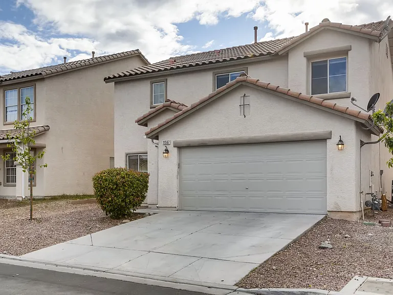 11567 Rossovino St — Photo 2